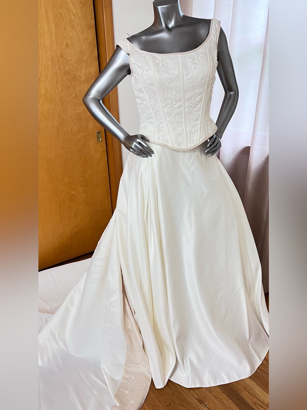 Christian Michele Ivory / Champagne 3 pc Bridal Gown.